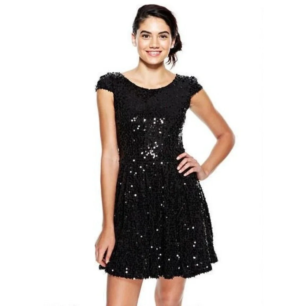 Delia's gorgeous black dress sz 1/2